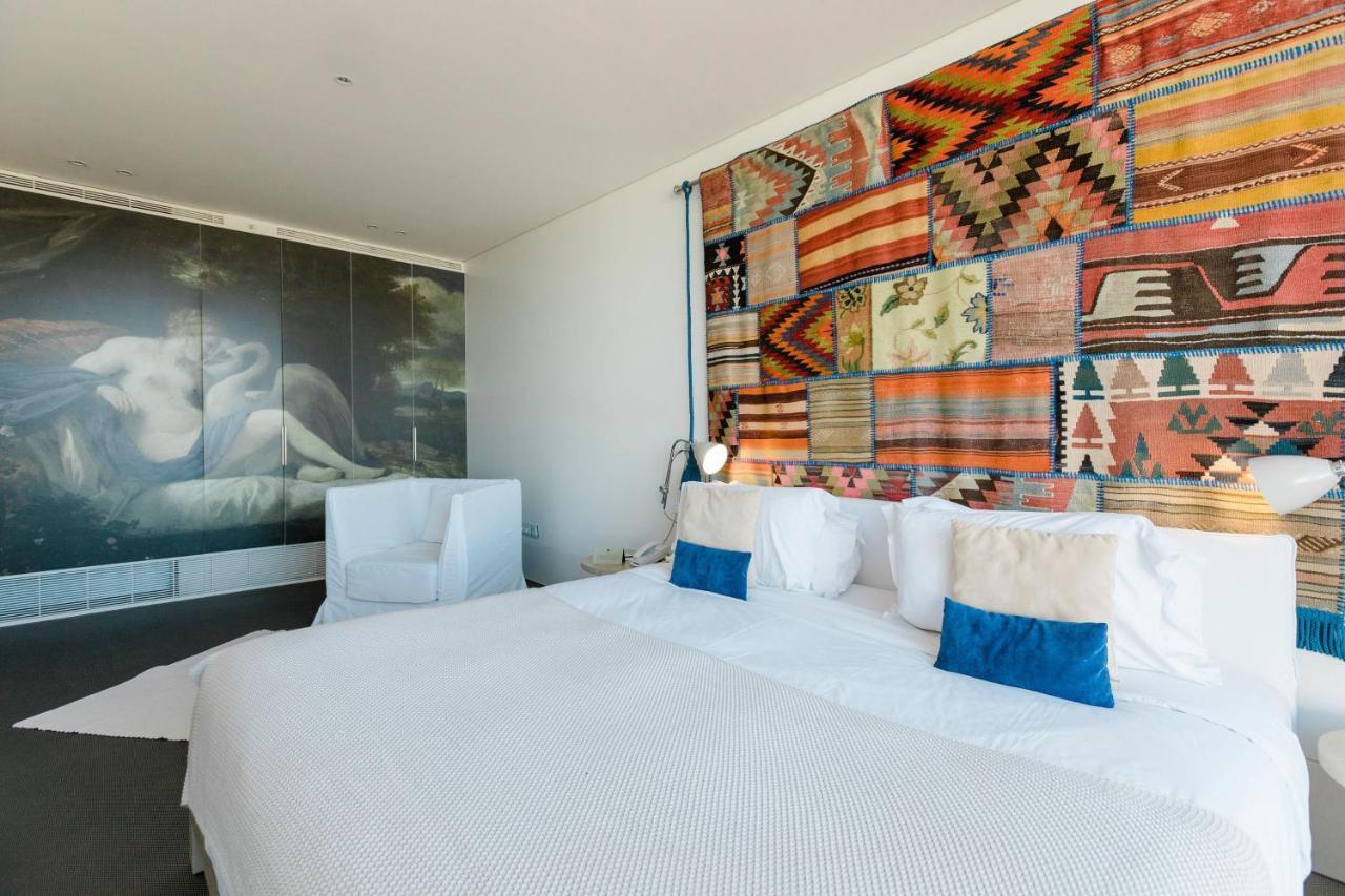 Royal Obidos Scenic Resort Praia del Rei Bagian luar foto A room at the Standard East Village
