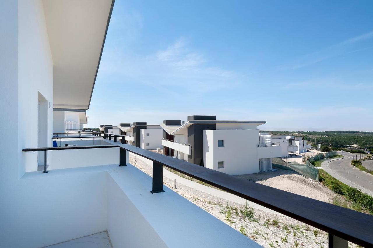 Royal Obidos Scenic Resort Praia del Rei Bagian luar foto View from the balcony of a house in the complex