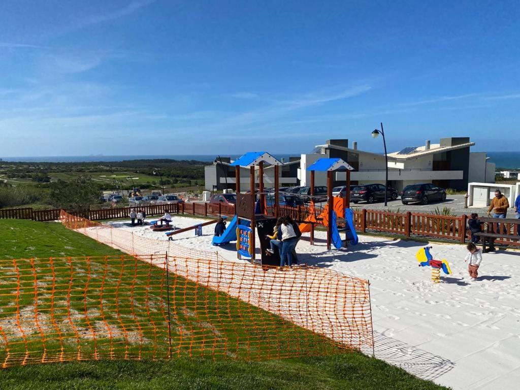 Royal Obidos Scenic Resort Praia del Rei Bagian luar foto Playground in the village